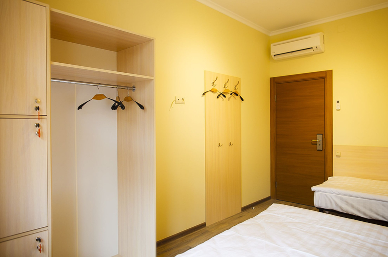 Bedroom 2, Portal Hostel and Hotel, Central