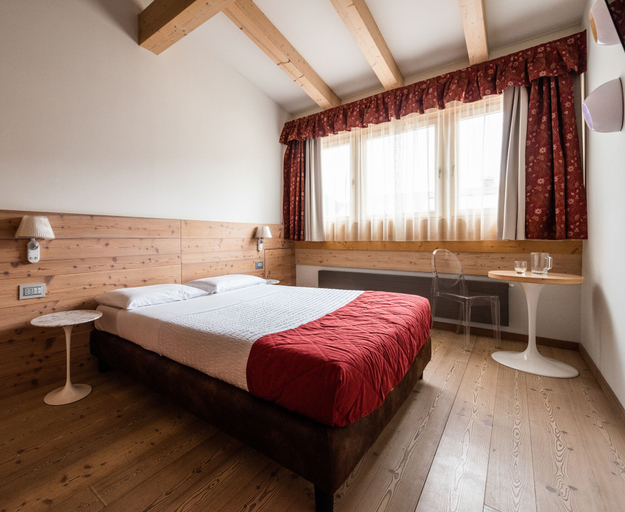 Bedroom 2, Residence Antares, Bolzano