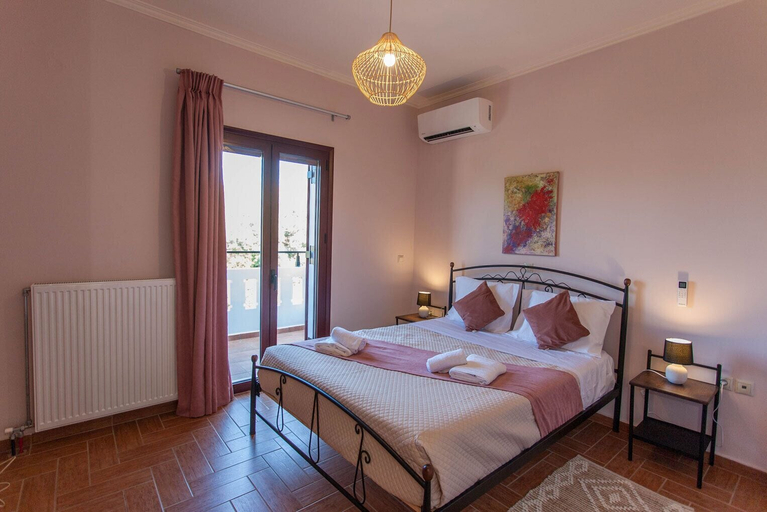 Bedroom 2, Sound Of The Mountain Chania, Crete