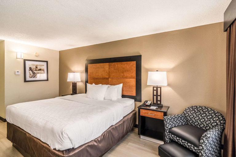 Bedroom 4, Quality Inn Pensacola North, Escambia