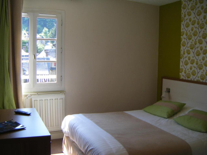 Bedroom 2, Logis Hotel Le Bellevue, Seine-Maritime