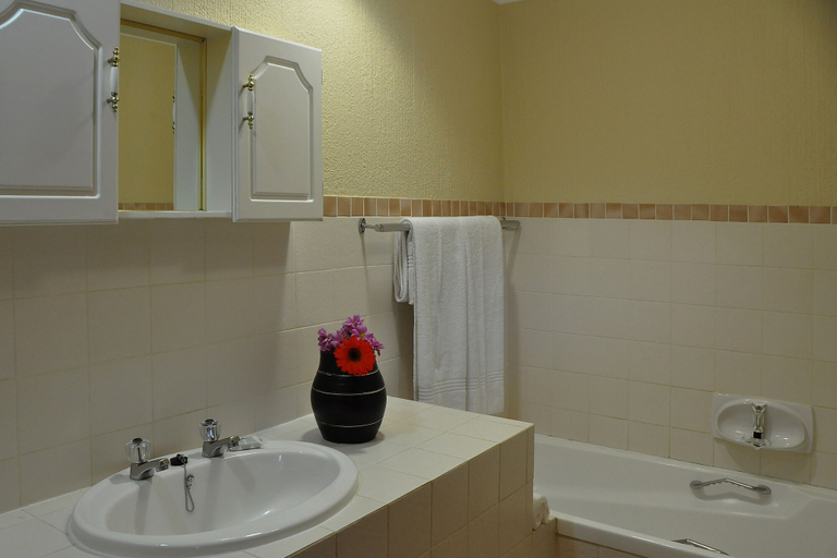 Bathroom, Kruger Park Lodge Unit 543, Ehlanzeni