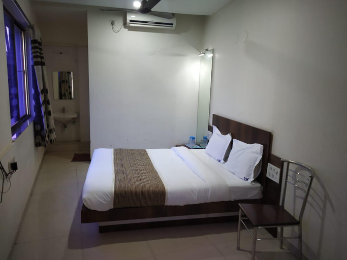 Bedroom 5, Hotel Ramkrishna, Kolhapur, Kolhapur