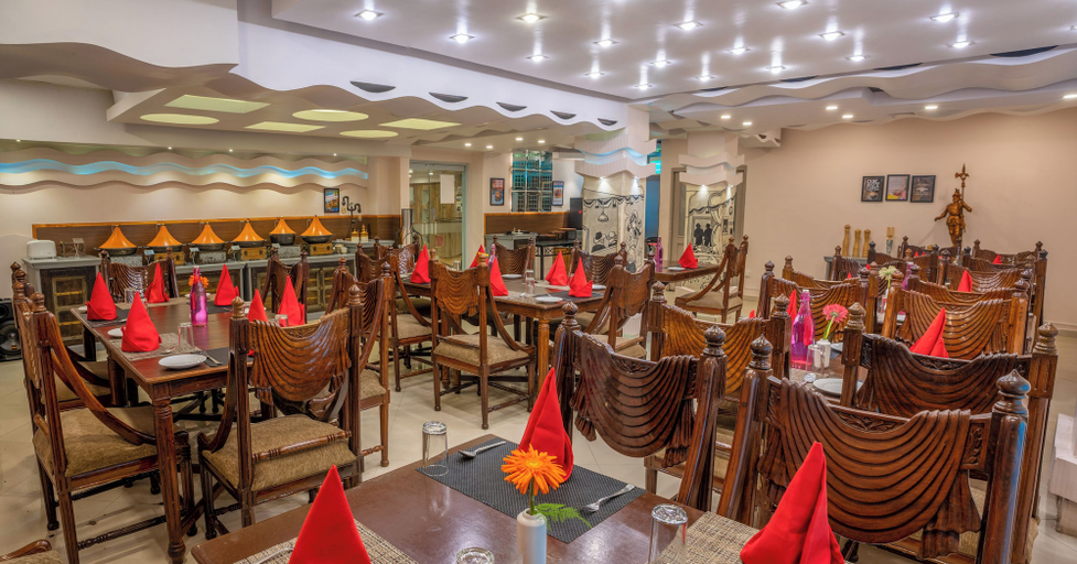 Food & Drinks 5, Mount Conifer Suites & Spa, Darjiling