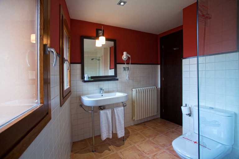 Bathroom 4, Monasterio Benedictino, Zaragoza