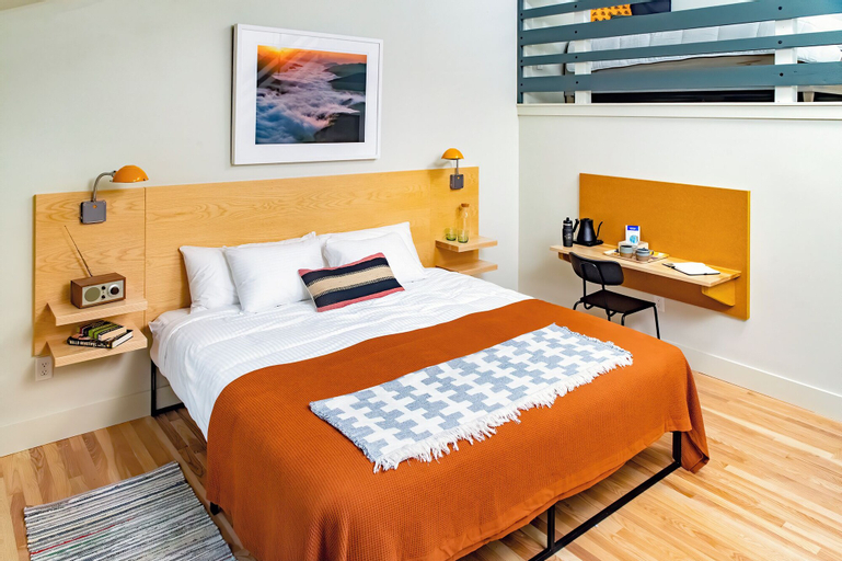 Bedroom 19