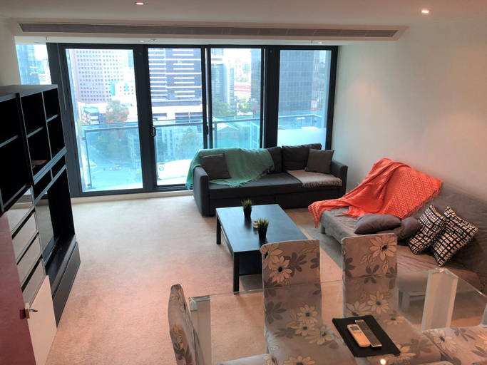 Others 4, ReadySet Apartments Southbank One, Melbourne