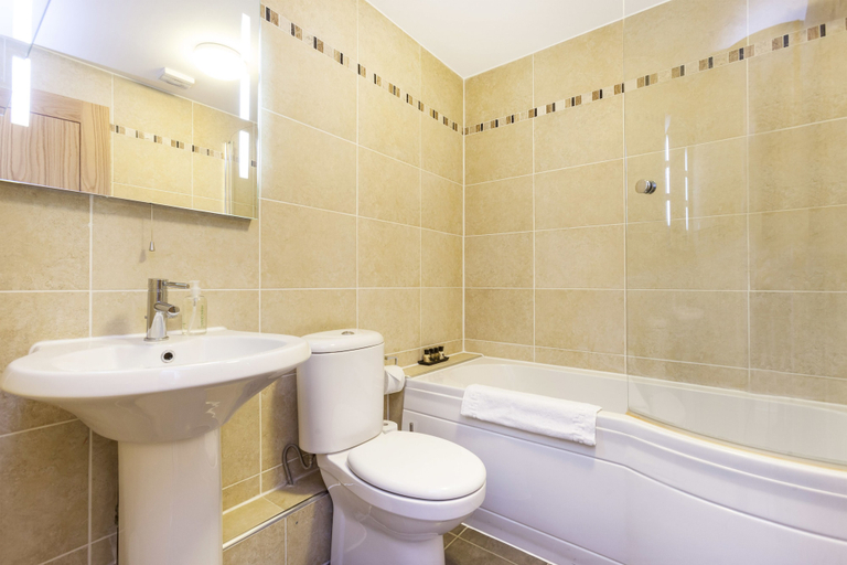 Bathroom 4, Club Living - Shoreditch & Spitalfields Apartments, London