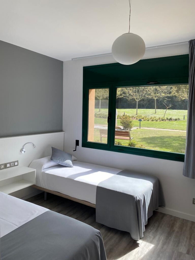 Bedroom 4, Hotel Casa Santa Elena, Girona