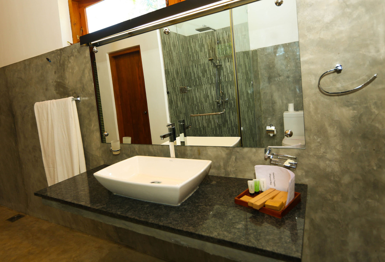 Bathroom 4, Thidas Arana, Thamankaduwa