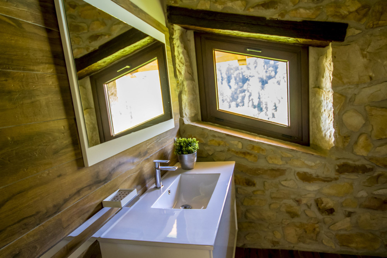 Bathroom 5, Apartamentos Baolafuente, Cantabria