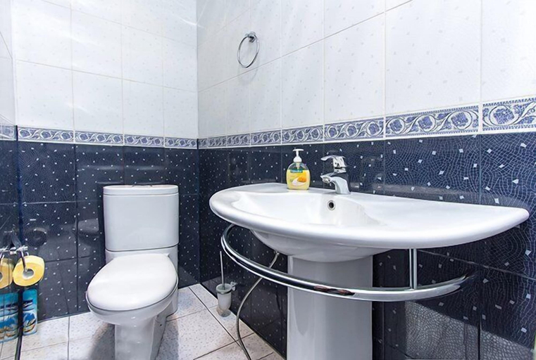 Bathroom 3, ApartLux Nakhimovsky Suite, South-Western