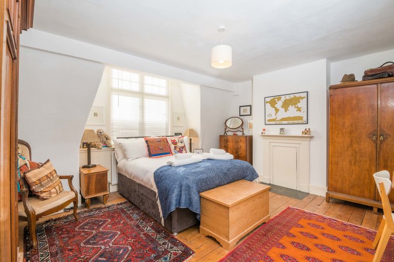 Bedroom 4, Tranquil Oasis by Pop Brixton, London