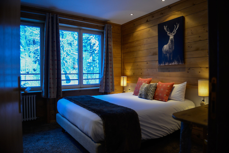 Bedroom 3, Chalet Hotel Les Campanules, Haute-Savoie