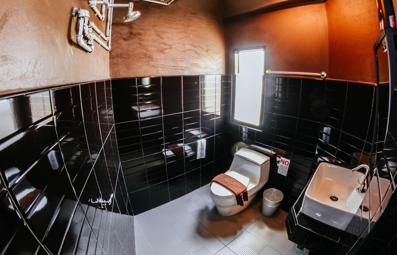 Bathroom 4, The 8 Factory Hotel Phitsanulok, Muang Phitsanulok