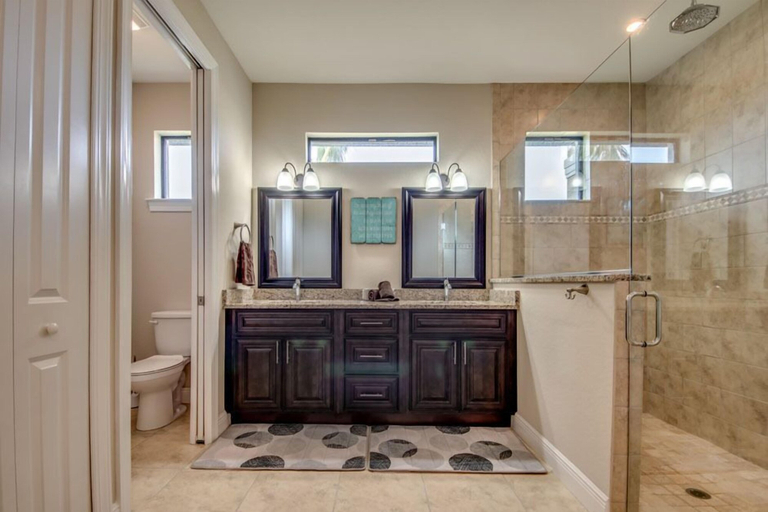 Bathroom, House Sunview by Vacationhit, Lee