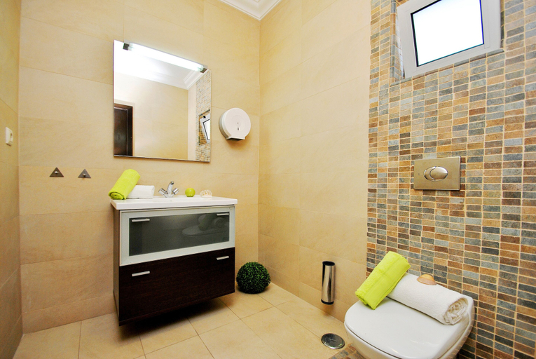 Bathroom 4, Villa Buddha, Albufeira