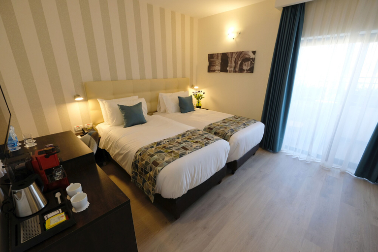 Bedroom 3, Tantur Hills Hotel - Jerusalem, Bethlehem
