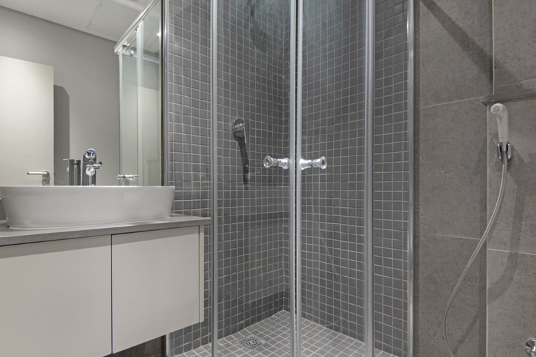 Bathroom 4, 707 at Two six two Florida Road, eThekwini