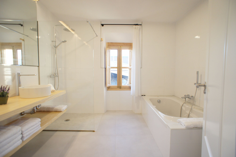 Bathroom 5, Ca Na Nina, Baleares
