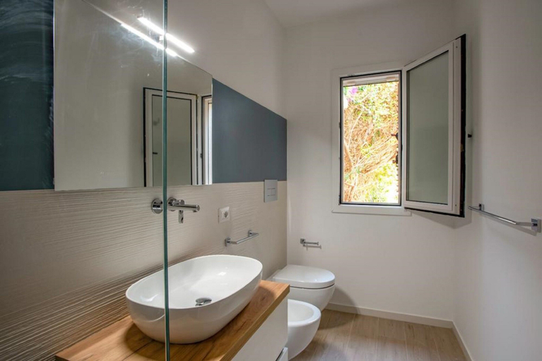Bathroom 5, I Giardini di Athena – Athena Resort, Ragusa