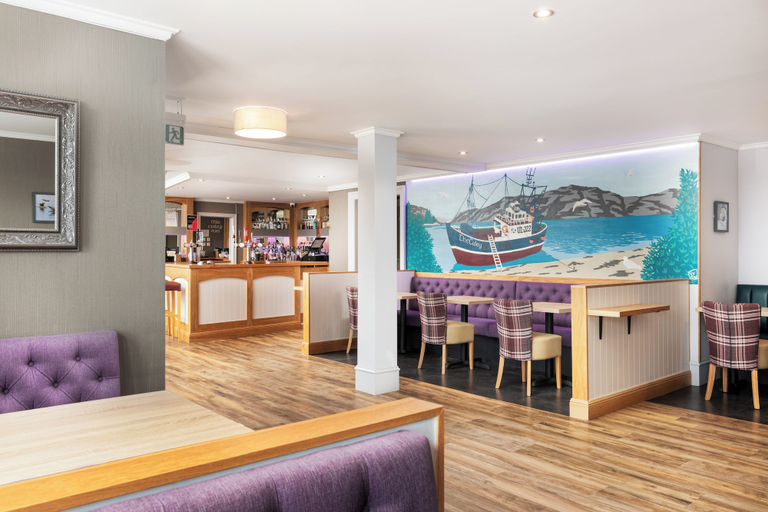 Food & Drinks 5, Caledonian Hotel, Highland