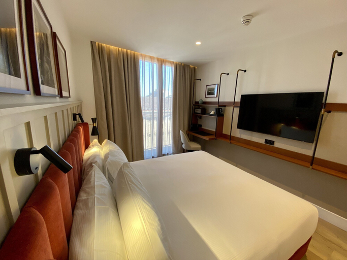 Bedroom 4, Via Sants Hotel Barcelona, Tapestry Collection by Hilton, Barcelona
