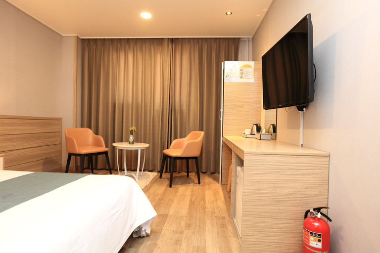 Bedroom 3, Blue Mountain Hotel, Seogwipo