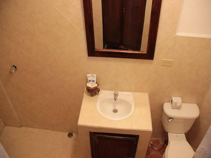 Bathroom 3, Boutique Hotel Maharaja, Granada