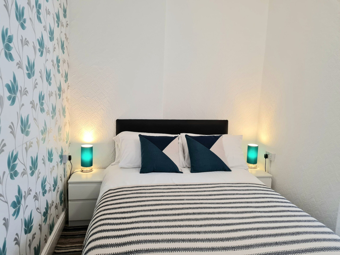 Bedroom 2, Beverley Dean, Blackpool