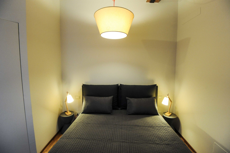 Bedroom 3, Ariberto 19, Milano