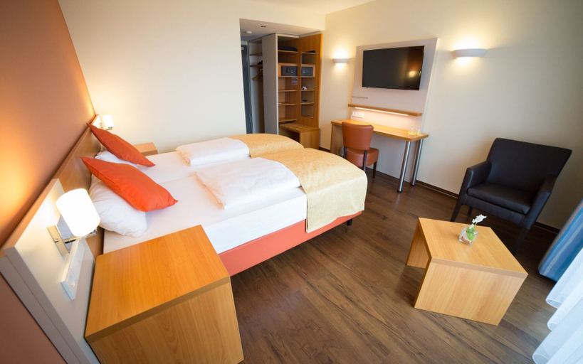 Bedroom 3, Berghotel Tambach Seminar Center, Gotha