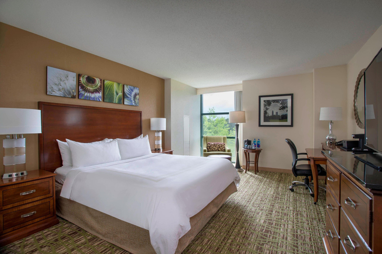 Bedroom 3, Atlanta Marriott Alpharetta, Fulton