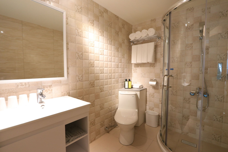 Bathroom 4, Flora INN, Tainan