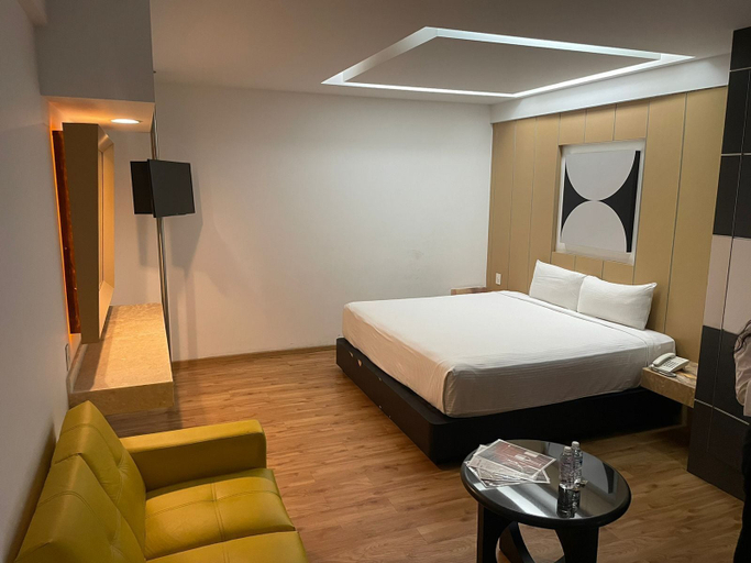 Bedroom 3, NewPort love hotel, Mexico City