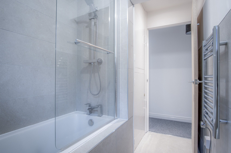 Bathroom 3, Pharmacy Court - 2 Bed - Saundersfoot, Pembrokeshire