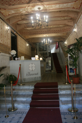 Others 5, messina 41 hotel, Messina