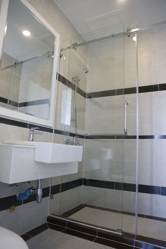 Bathroom 3, MekongView 3 CondoTel, Ruessei Kaev