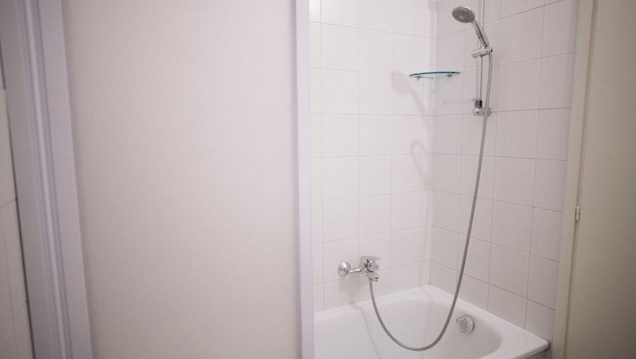 Bathroom 5, Cesare Da Sesto 20, Milano