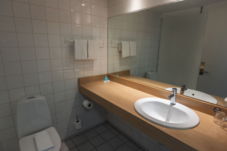 Bathroom 4, Hotel Sonderborg Strand, Sønderborg