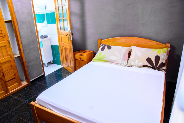 Bedroom 2, Hotel Restaurant Azalee, Analamanga
