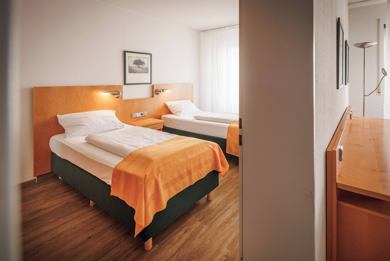Bedroom 4, Ariva Boardinghouse Platanenhof, Mannheim