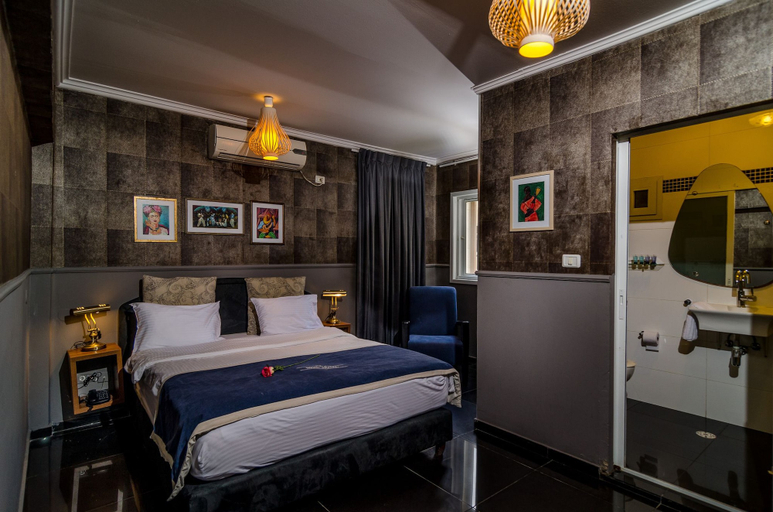 Bedroom 5, Ness Hotel