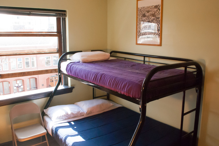 Bedroom 2, Ocean Island Inn Backpackers Suites - Hostel, Capital