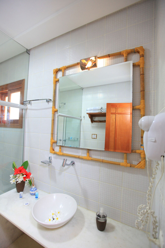 Bathroom 4, Pousada do Vale, Fernando de Noronha