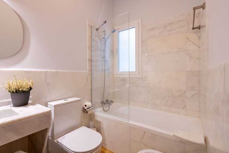 Bathroom 3, La Palmera Luxury by Valcambre, Sevilla
