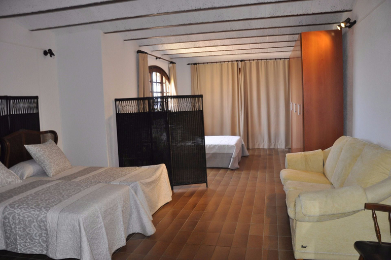 Bedroom 3, Villa Carla, Barcelona