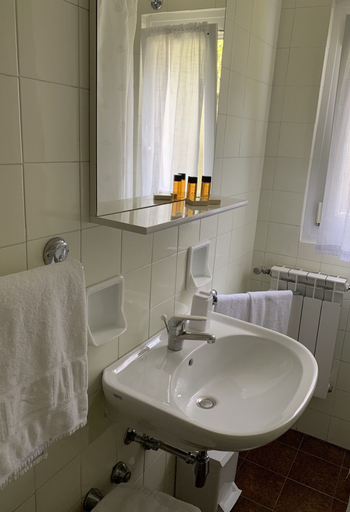 Bathroom 4, Hotel Loveno, Como