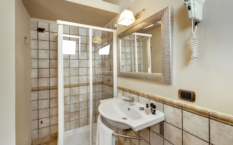 Bathroom 4, Hotel Villa Enrica - Aeolian Charme, Messina