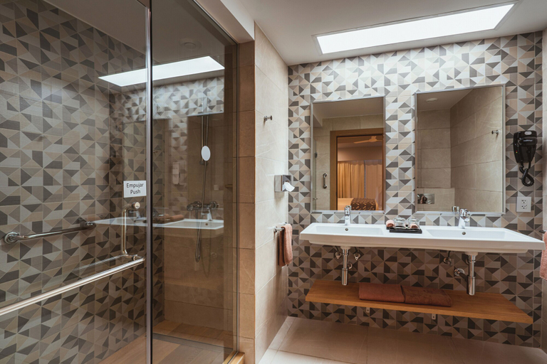 Bathroom 4, Hotel Riu Santa Fe - All Inclusive, La Paz